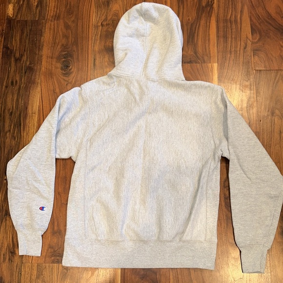 Champion Reverse Weave Gray Hoodie Size Medium - Picture 2 of 6